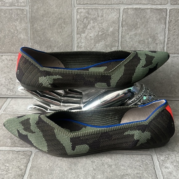 💚Rothy’s The Point Camo Flats💚 - Picture 7 of 15